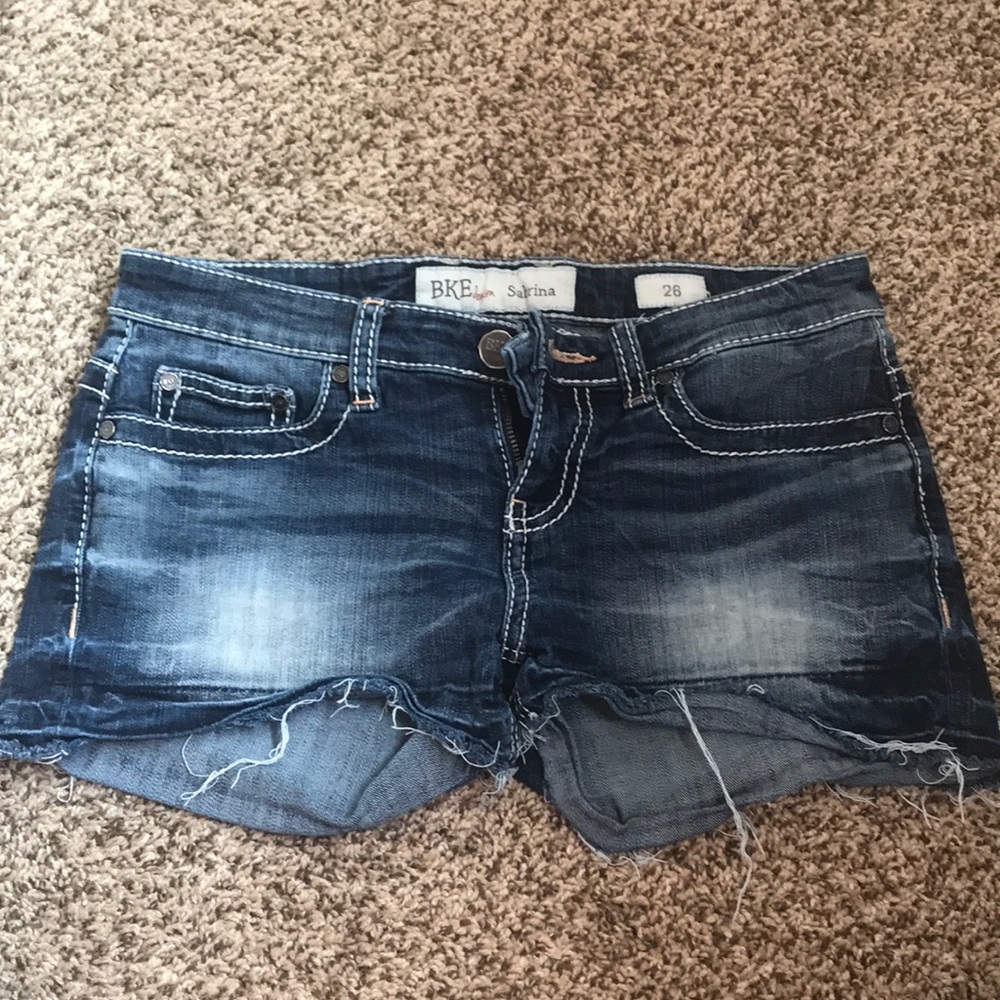 BKE Sabrina shorts